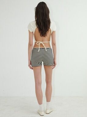 ARE YOU AM I Backless Top